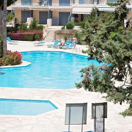 Paradise Gardens With A Large Terrace Apartment *
