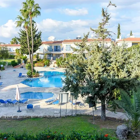 Paradise Gardens With A Large Terrace Apartment