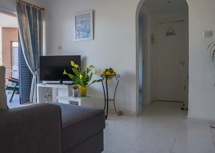 Paradise Gardens With A Large Terrace Apartament