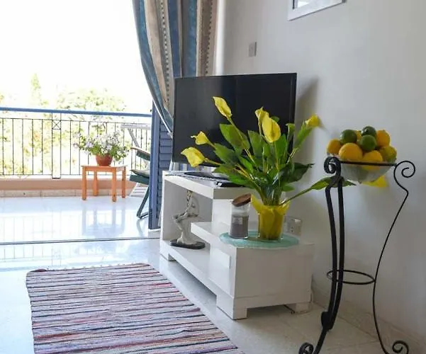 Paradise Gardens With A Large Terrace * Paphos