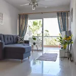 Paradise Gardens With A Large Terrace דירה