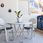 Paradise Gardens With A Large Terrace פאפוס